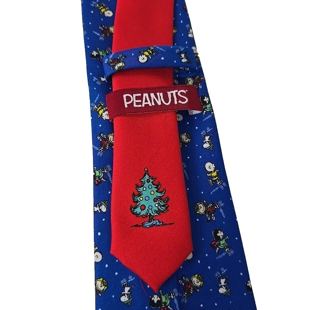 Peanuts Charlie Brown Christmas Tie Lucy Snoopy Blue Mens Necktie‎ Ice Skating
